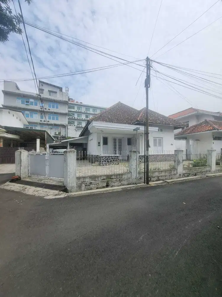 Paling murah rumah hook Heritage Sayap Riau Bandung Kota