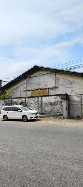 Disewakan tempat Usaha di Raya A Yani Surabaya