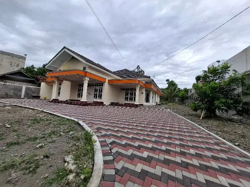 Disewakan Rumah Besar dekat UII jalan kaliurang