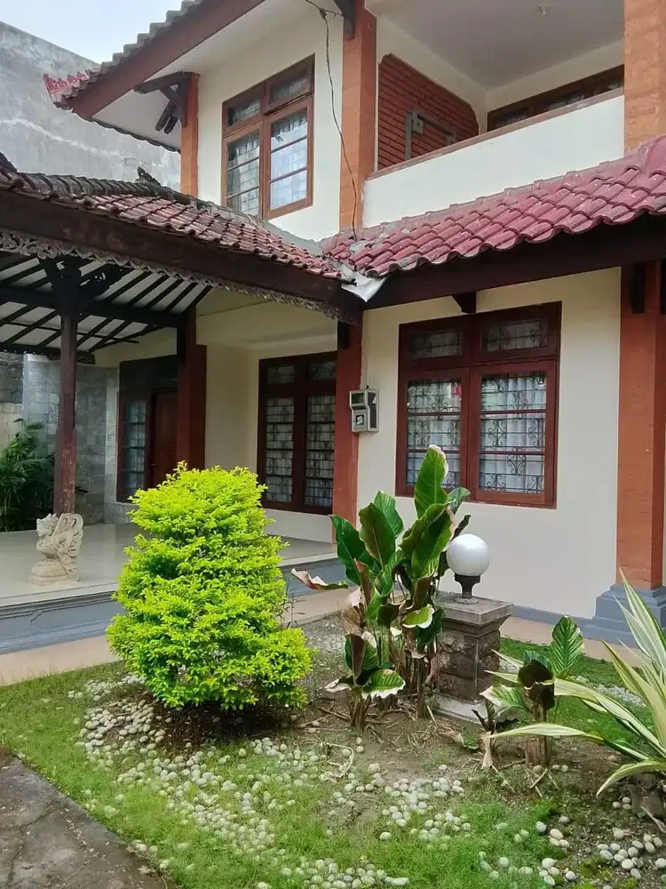 Rumah 3 are disewakan pinggir jl Utama taman Griya