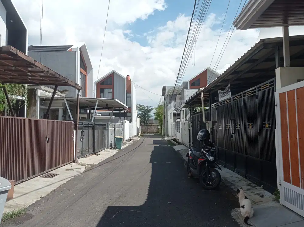 JARANG ADA JUAL CEPAT RUMAH SIAP HUNI ARCAMANIK CISARANTEUN