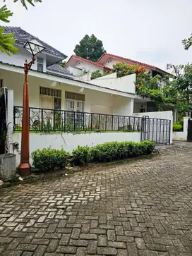 DIJUAL RUMAH  TAMAN REMPOA TANGERANG SELATAN