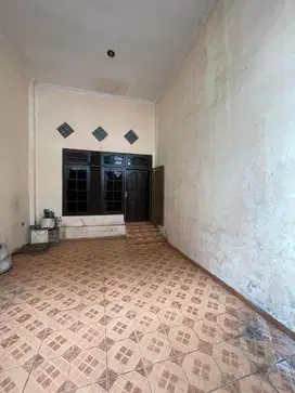 Dhyana rumah jelambar 2.5 lantai uk 9x12m lokasi bagus
