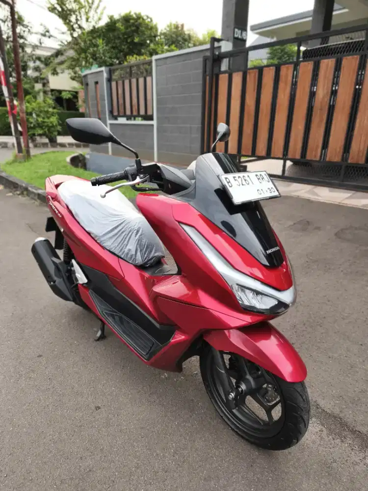 Bissmillah dijual motor Honda PCX like new 2025 istimewa