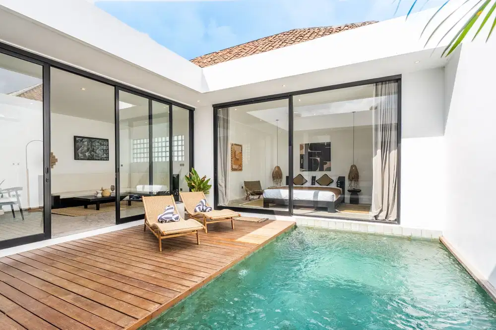 LEASEHOLD VILLA IN SEMINYAK FULLY FURNISHED