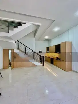 DIJUAL RUMAH JALAN STRAWBERRY KOMPLEK CEMARA ASRI