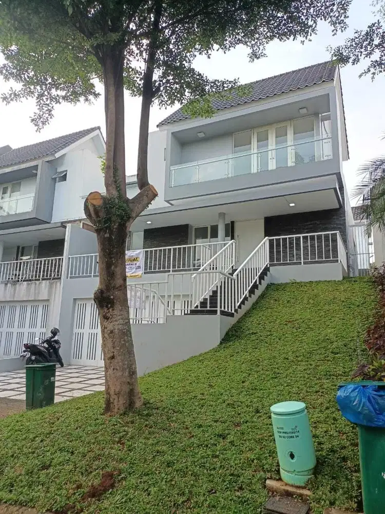 Di jual rumah di Sentul city cluster Hilltop Sentul city
