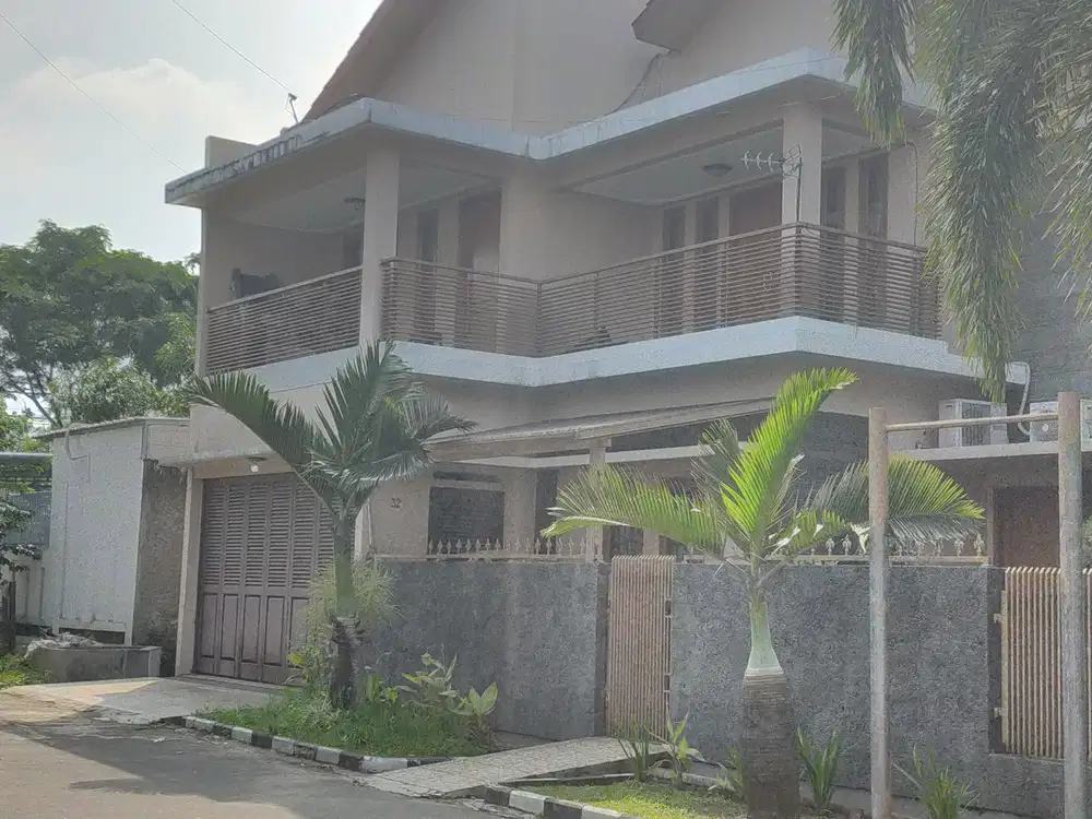Dijual Rumah Mewah 2 Lantai Ready  Antapani Bandung SHM 2,7 M /Nego