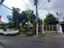 Jual rumah laweyan strategis solo kota