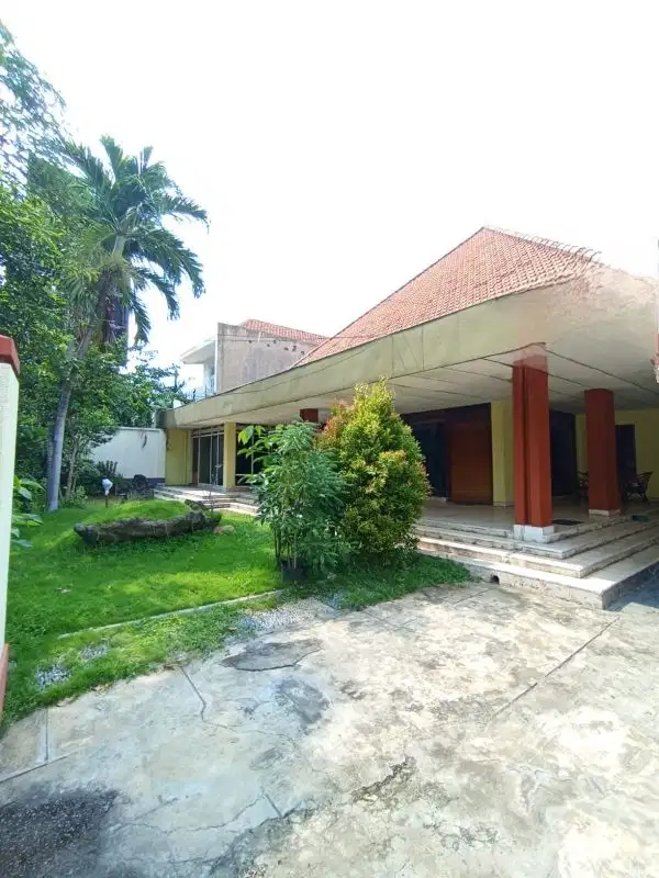 DIJUAL RUMAH PUSAT KOTA SURABAYA NOL JALAN RAYA WALIKOTA MUSTAJABo