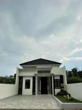 THE ARUNDAYA BANYUMANIK Perumahan Baru terletak di pusat Banyumanik