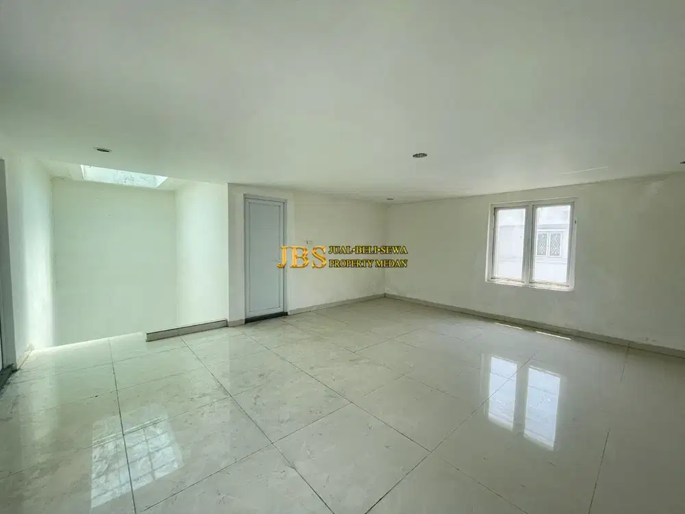 Dijual Villa Siap Huni di Komplek Cemara Kuta Jalan Seminyak  - Medan