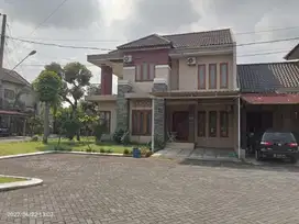 Rumah Mewah 2 Lt Di Cluster Premium Gentan