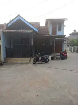Dijual Rumah + Kios Di Mustika Jaya