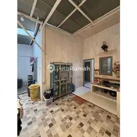 DIJUAL RUMAH JALAN GATOT SUBROTO KM 10,5 KOMPLEK GRAND GADING MUTIARA