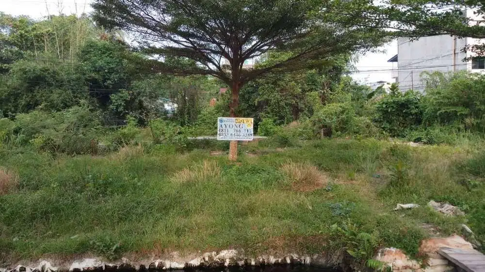 Disewakan Tanah tepi jalan di Jl. Soekarno Hatta dekat Lotte Mart