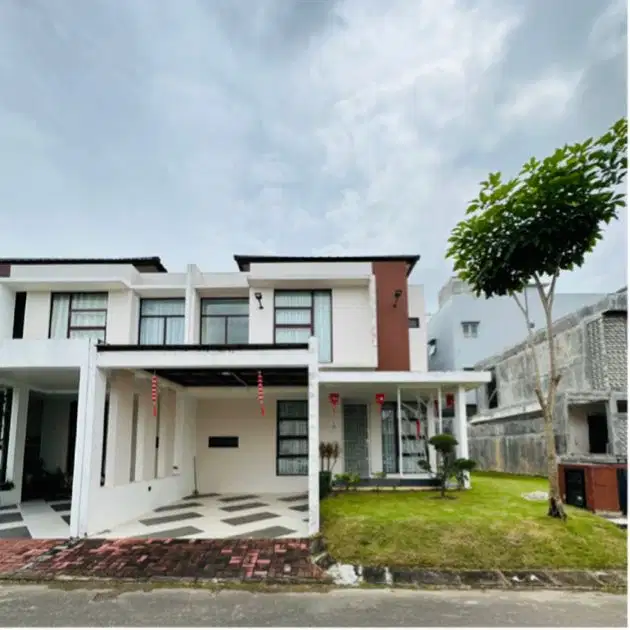 Dijual Rumah Hook Tengah Grand Orchid Batam Center