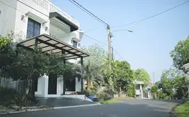 DIJUAL RUMAH 2.5 LANTAI FURNISHED DI VICTORIA SENTUL CITY SSR639 A27