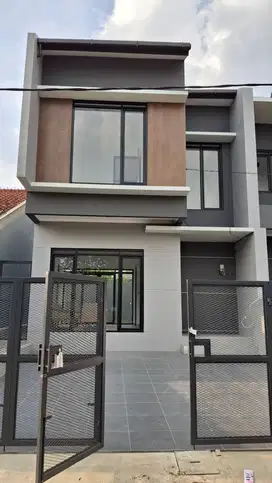 Rumah cantik di Sariwangi Bandung dekat kampus POLBAN