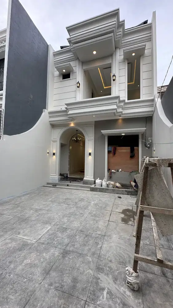 RUMAH MODERN CLASSIC JAGAKARSA JAKARTA SELATAN