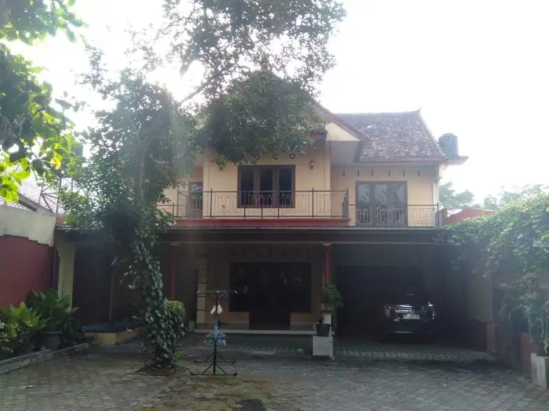 RUMAH COCOK BUAT KANTOR JL PALAGAN LEMPONG SARI