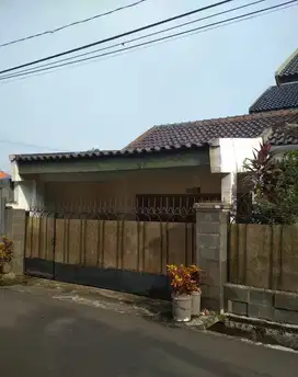 Dijual Rumah Bebas Banjir di Jalan Musa Tanah Kusir, Jakarta Selatan