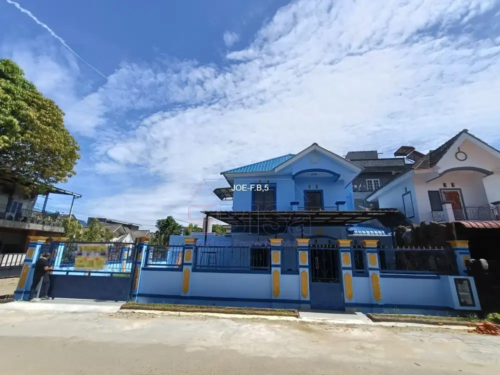 Rumah Hook di Perum Mutiara Garden Tiban