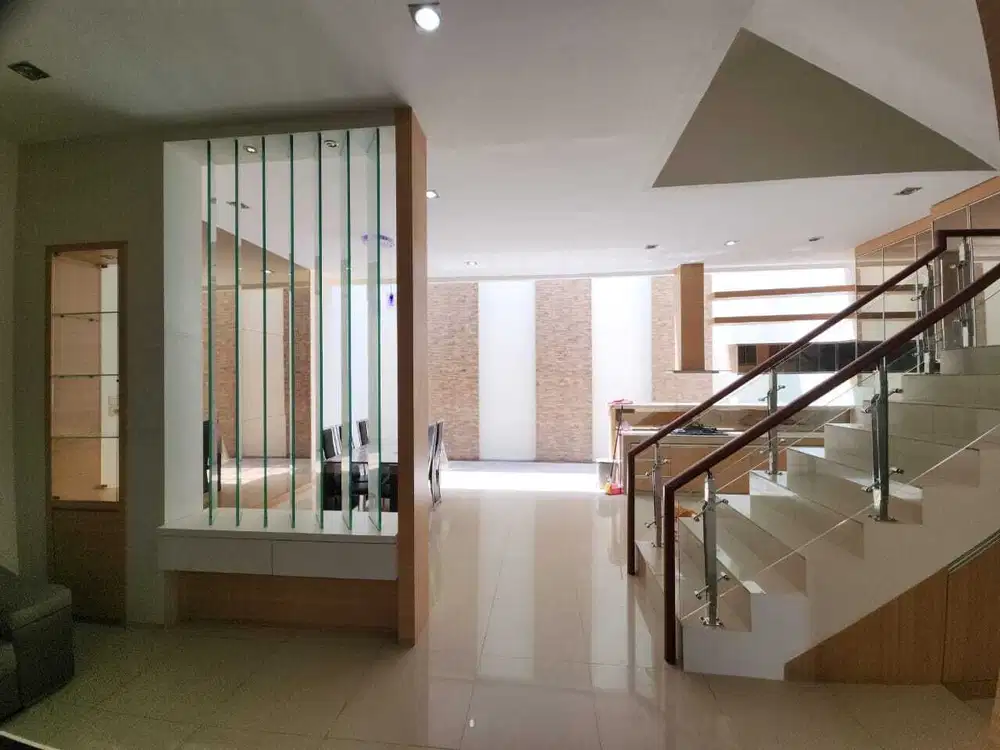 Dijual Villa di Komplek Mutiara Palace Type Jade