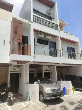 Di jual rumah paling bagus paling murah di Rawamangun Jakarta timur