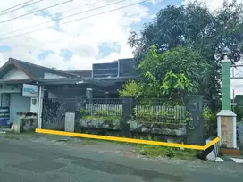 Rumah murah bagus daerah Purwomartani Jogja memangku jalan utama aspal