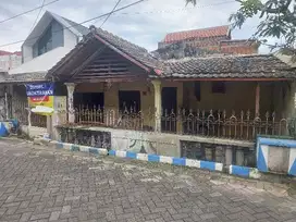 RUMAH HITUNG TANAH DI TOPODO WARU