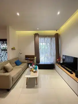 Komplek De Casa Villa Ada Kolam Renang Daerah Helvetia