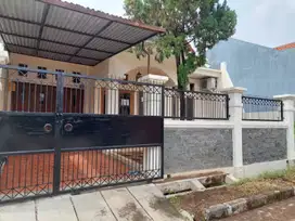 Ca2126 Dijual Rumah Minimalis di Mulyosari dekat ke Pakuwon City