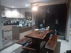 Dijual Rumah Cluster Venice Graha Raya, Lingkungan Asri