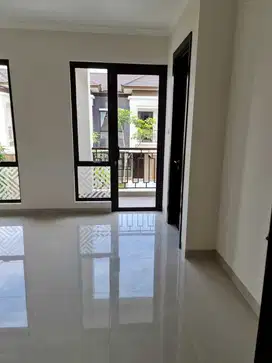 Rumah Baru 2 Lantai Murah di Cluster Podomoro Park Amagriya Eka