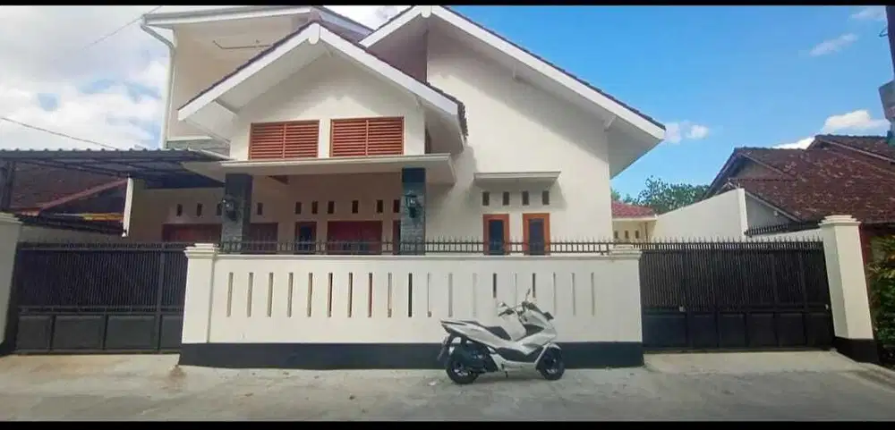 Rumah luas 2lt area cebongan mlati sleman