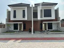 Rumah Baru Mewah 2 lt Banyaj Bonus Cluster Kertonatan Kartasura