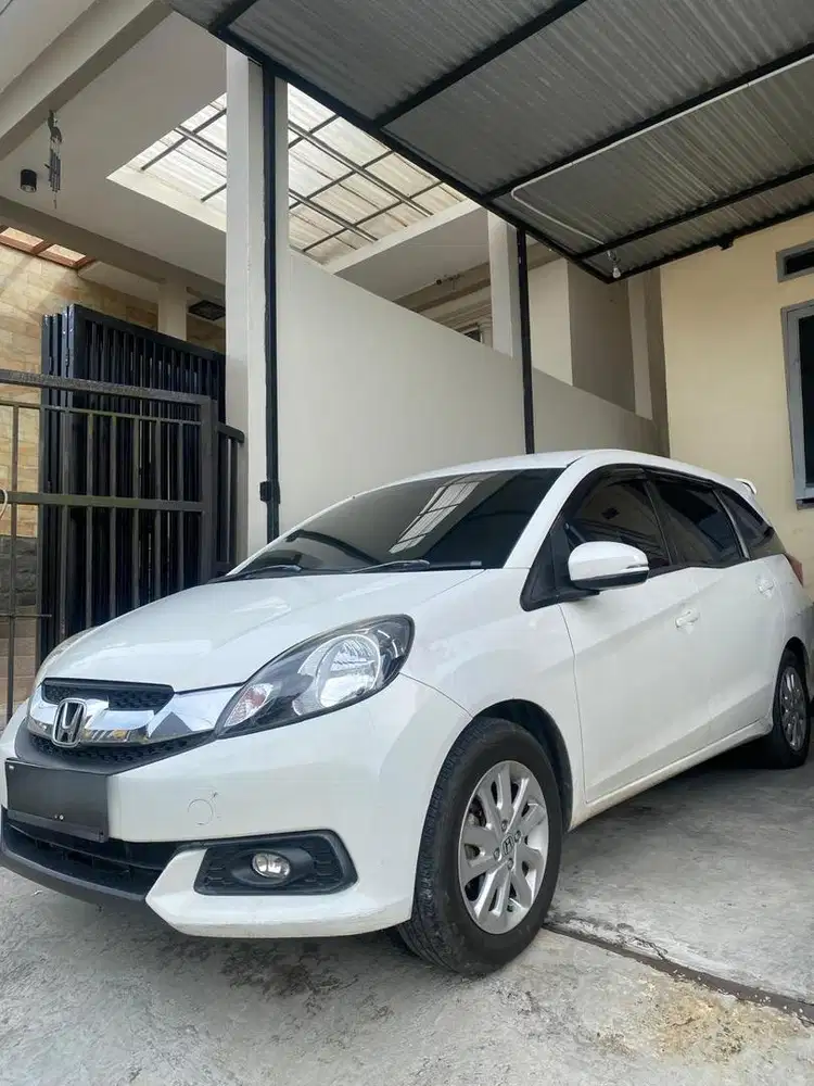 Mobilio 2016 manual warna putih tipe e