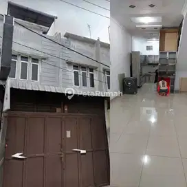 DIJUAL TOWN HOUSE JALAN M YAKUB KOMPLEK SERDANG RESIDENCE (Mike)