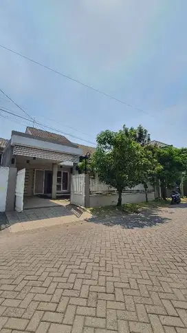 Rumah DELTA CASABELLA Deltasari Siap Huni Semi Furnish Bersih Terawat