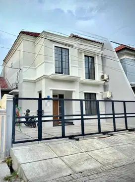 Rumah KOS Aktif 2 lantai Full Terisi di Dharmahusada Dekat Kampus Mura