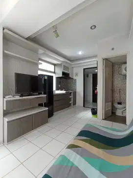 Apartemen 2 kamar cuma 3 jutaan aja free wifi juga loh