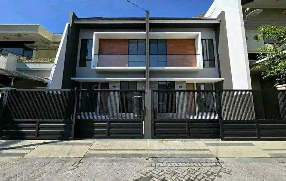 2Unit Rumah Baru 2Lantai siap Huni di Kutisari Indah, Sby Timur