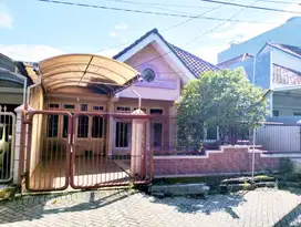 JUAL RUMAH DI WISMA MUKTI KLAMPIS ,TERAWAT DAN SIAP HUNI (Tjin2Winmax)