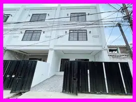 dhyana rumah baru uk 4x18m di duri kepa