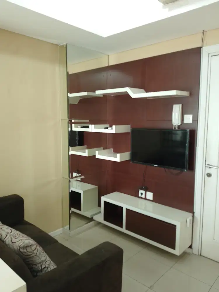 Di sewakan apartemen green lake Sunter tipe 2 bedroom furnish