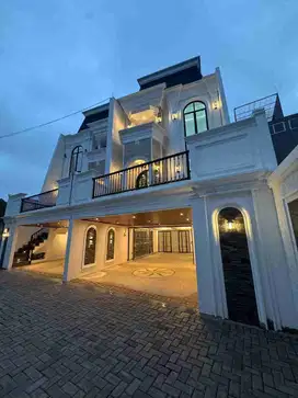 Rumah Baru Modern Classic 3 Lantai Dkt Dari Cilandak Kko