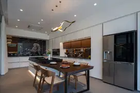 Dijual Rumah Mewah Full Furnished 2 Lantai di Candi Golf Semarang