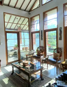 Rumah Dago Pemandangan Cantik Air terjun SiapHuni Bandung Utara