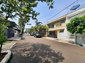 Dijual Cepat Rumah Tua 200m2 di Muara Karang blok 8, Jalan lebar